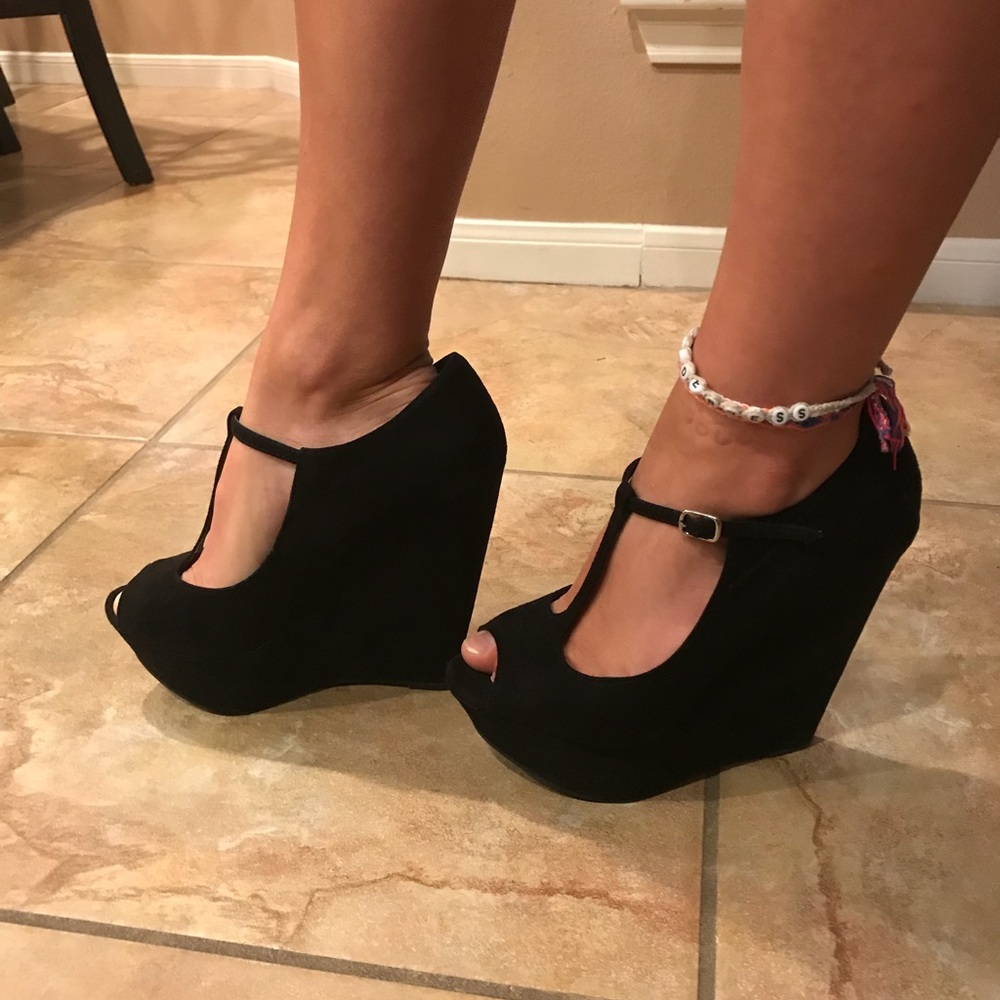 Platform peep toe wedges